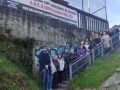 Familias del CEIP Monte dos Postes se concentran para exigir más profesorado especializado Madres y padres del alumnado del CEIP Monte dos Postes durante la concentración celebrada este lunes para reclamar más recursos educativos