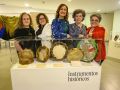 Integrantes das Pandereteiras de Rois do ano 1986. Pola esquerda: Margarita Bustelo, Mercedes AutrÃ¡n,  Merche Rodrí­guez, Uxí­a Pérez e Guadalupe Ramos