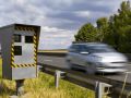 Primeras reacciones a los nuevos radares de Santiago: "Priorizan la sanción frente a la prevención" Imagen de archivo de un radar de control de velocidad