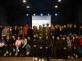 Intercambio internacional en Rois: a mocidade de Xeorxia e Italia coñece a realidade galega Foto de familia dos participantes no intercambio