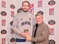 El ala-pívot recibe el trofeo MVP Estrella Galicia correspondiente al mes de enero