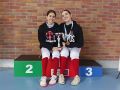 Carolina Mourelle y Elia Requeijo posan con sus medallas tras los campeonatos gallegos