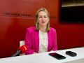 La portavoz del gobierno local, Míriam Louzao, informó de la aprobación de la licitación de las obras de mejora del estadio Verónica Boquete y de la renovación de la red de abastecimiento en la Rúa da Mira