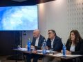 De izquierda a derecha, Alberto Lavandeira, CEO de Atalaya Mining; Fernando Riopa, director general de Cobre San Rafael; y Dania Pensado, responsable de la Oficina de Relacións coa Veciñanza de Cobre San Rafael