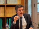 El portavoz del PP de Santiago, Borja Verea, durante su intervención en el Pleno municipal.