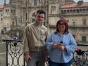Mondra y la concejala de Fiestas, Pilar Lueiro, durante el anuncio