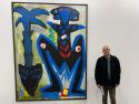 Antón Patiño en la feria Arco, en Madrid, con una de sus obras