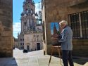 La muestra reúne óleos centrados en espacios emblemáticos de Compostela