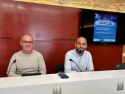 Xan Duro e Martín Camba na presentación das charlas impartidas pola Policía Local de Santiago