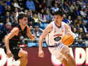 Alex Barcello, máximo anotador obradoirista con 17 puntos, durante un tramo del encuentro en Sar