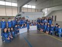 El alumnado del centro educativo compostelano que participó en la iniciativa solidaria