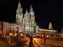Vista nocturna de la Catedral de Santiago