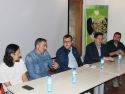 Mesa redonda con profesionales del sector durante el encuentro sobre gastronomía local