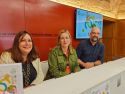 A nova programación da Tropa C foi presentada este xoves pola concelleira de Capital Cultural, Míriam Louzao; a deputada de Cultura da Deputación da Coruña, Natividade González; e o director-xerente do Auditorio de Galicia, Xaquín López