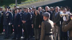 La delegada territorial de la Xunta en A Coruña, Belén do Campo, junto al director xeral de Emerxencias e Interior, Santiago Villanueva, y el director xeral de Defensa do Monte, Manuel Rodríguez, durante el acto