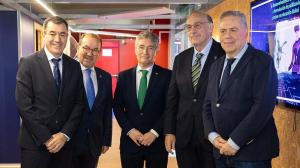 Desde la izquierda: el conselleiro de Educación, Román Rodríguez; el rector de la USC, Antonio López; el rector de la UDC, Ricardo Cao; el rector de la UVigo, Manuel Reigosa; y el conselleiro de Sanidade, Antonio Gómez Caamaño