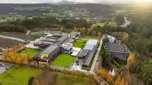 Vista aérea del Colegio Manuel Peleteiro de Santiago