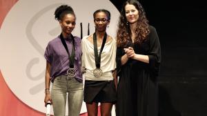 Las hermanas Debris y Demeku Paniagua, premiadas como deportistas femeninas de categoría base, tras una temporada histórica en el atletismo nacional e internacional