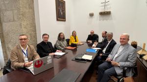 Representantes institucionais e da Catedral acordaron constituír unha comisión técnica para estudar medidas de ordenación dos fluxos de acceso ao templo