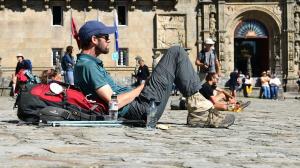 A investigación de Galabra- USC analiza as dinámicas do turismo en Santiago de Compostela a partir de enquisas a visitantes, comerciantes e poboación local