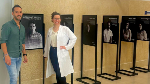 La exposición reúne una colección de retratos en blanco y negro realizados por el fotógrafo Xosé Durán