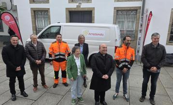 El arzobispo de Santiago, Francisco José Prieto, participó en la presentación de Arredonda, la nueva empresa de inserción social impulsada por Cáritas Diocesana de Santiago