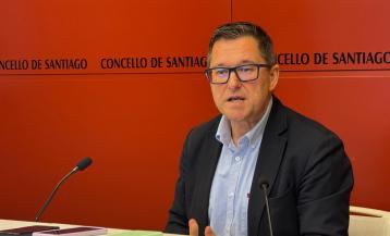 El edil popular José Ramón de la Fuente, en rueda de prensa