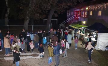 A Praza das Polbeiras de Santa Minia, escenario da Feira de Nadal organizada polo Concello de Brión