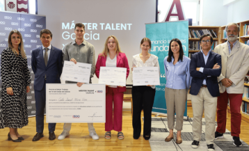 Entrega de premios al ganador y las finalistas de la edición de 2025 del Master Talent Galicia x BDO