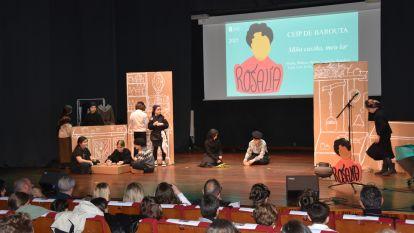 Ames homenaxea a Rosalía de Castro nunha gala protagonizada polo alumnado dos centros educativos (4)