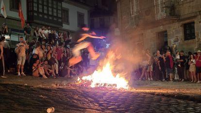 La noche de San Juan 2025 en Santiago de Compostela. Foto de Eladio Lois (9)