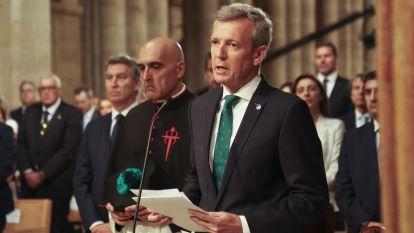El presidente de la Xunta, Alfonso Rueda, ejerce de delegado regio en la ofrenda al Apóstol