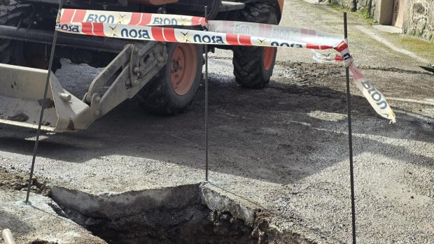 Depósitos de agua de Arretén, en Padrón, actualmente en proceso de reparación