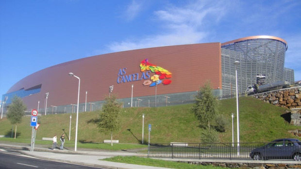 Exterior del centro comercial As Cancelas