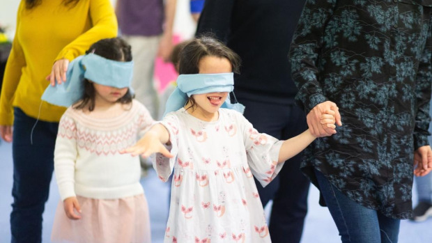 No obradoiro do CGAC do 7 de marzo, as familias explorarán a memoria das cidades palestinas e crearán recipientes, amuletos e paisaxes a partir de materiais naturais e inspiración artística