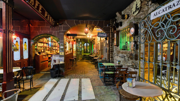 Interior del local, inspirado en la obra 'Momo' de Michael Ende