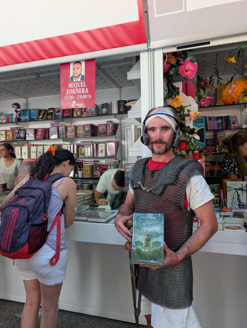 Miquel Fornera une literatura y arqueología experimental en un desafío físico diseñado para promocionar su última obra sobre la Antigüedad