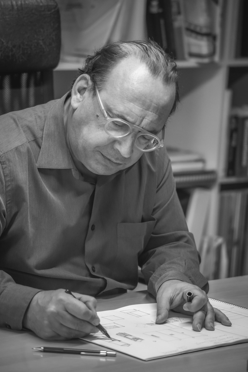 El arquitecto compostelano Alfonso Salgado, profesor en la Escuela Técnica Superior de Arquitectura de A Coruña y socio fundador del estudio Salgado e Liñares Arquitectos