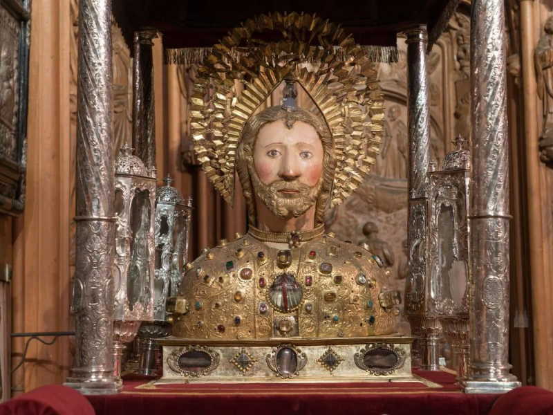 El relicario de Santiago el Mayor, Santiago Coquatrix