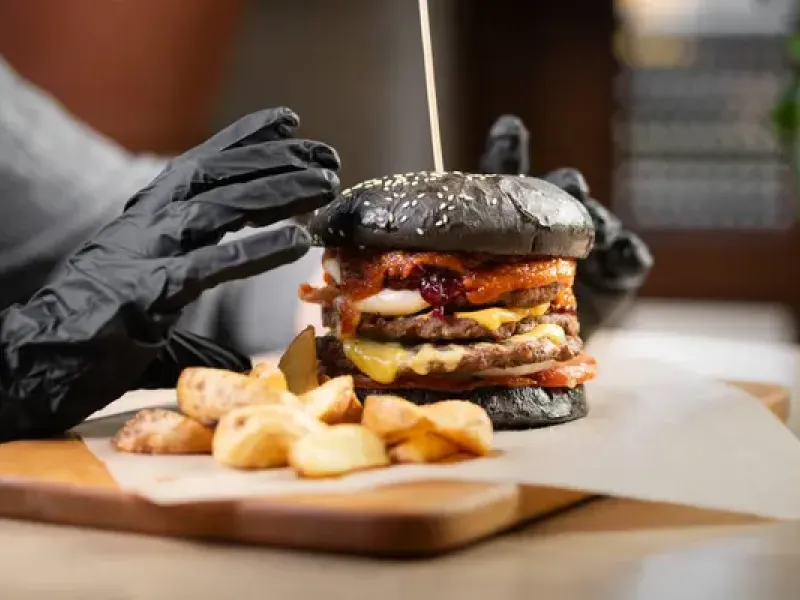 La moda de las smash burgers triunfa en las redes