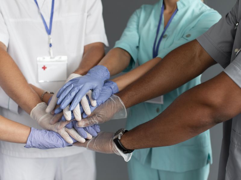 Cerca del equipo de trabajadores de la salud