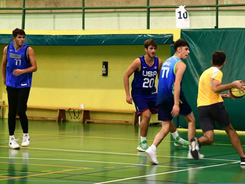 Deporte en la USC. Foto de Santi Alvite