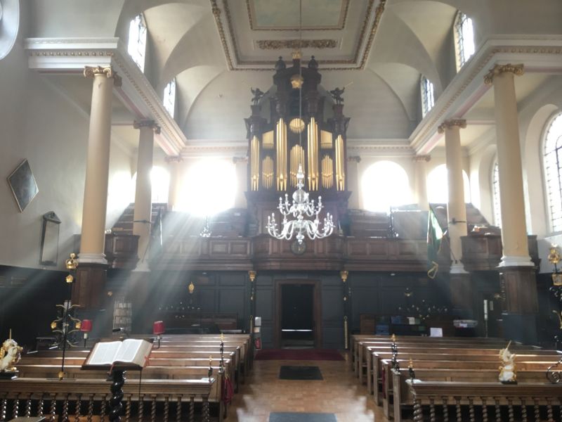 Interior do templo