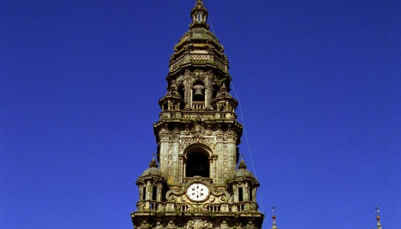 torre reloxo catedral de santiago