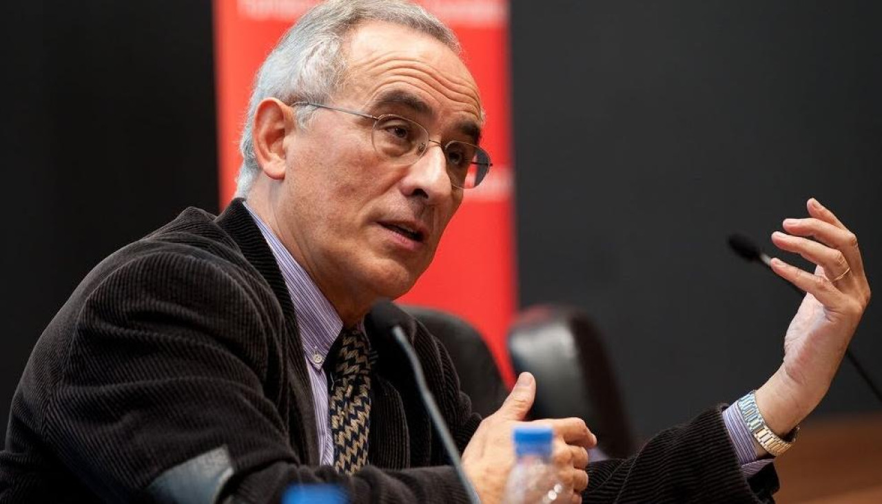 El arquitecto y exalcalde de Santiago, Xerardo Estévez, participará este lunes en el Ateneo en una conferencia sobre los retos urbanísticos y patrimoniales de la ciudad