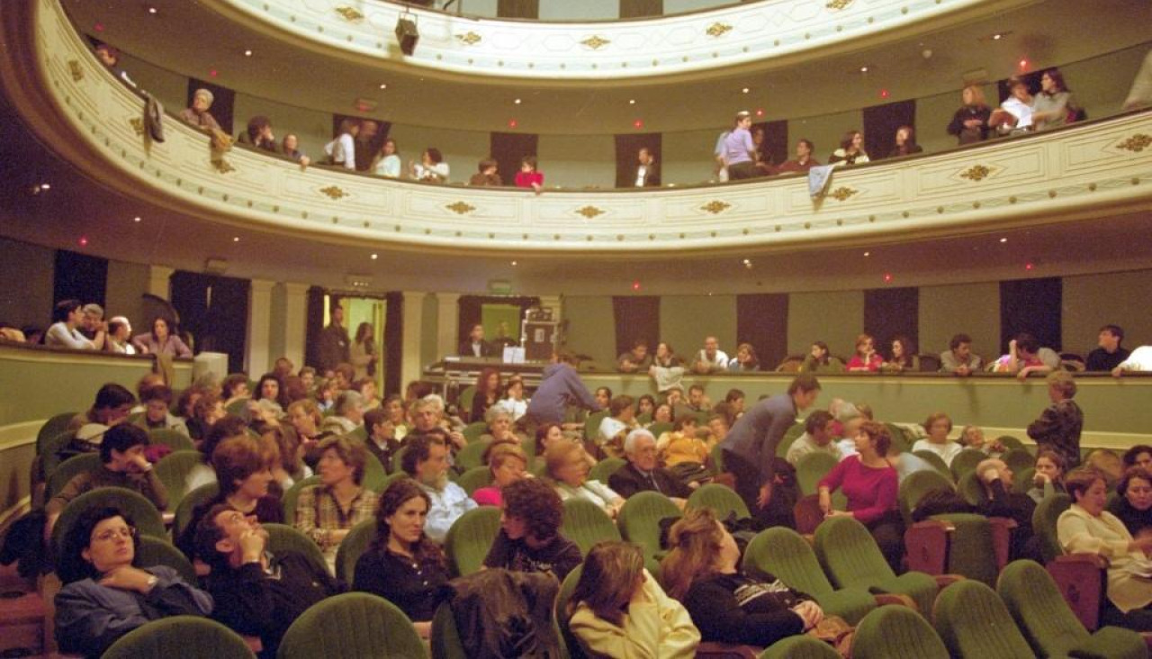 O acto institucional do 8M terá lugar no Teatro Principal e require solicitude previa de butaca