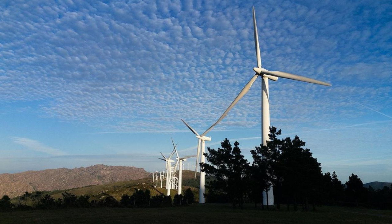 O parque eólico Olerón, situado nos concellos de Rois e Brión, contará finalmente con seis aeroxeradores e unha potencia instalada de 27 MW