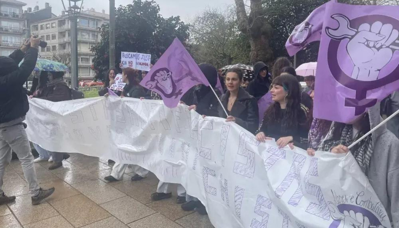 La movilización estudiantil recorrió varias calles del centro de Santiago en la jornada de huelga