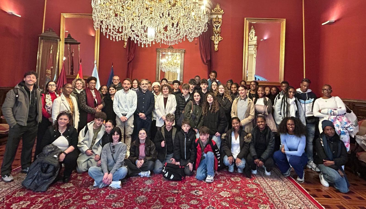 Recepción institucional no Pazo de Raxoi ao alumnado participante no programa Erasmus que visita Santiago esta semana