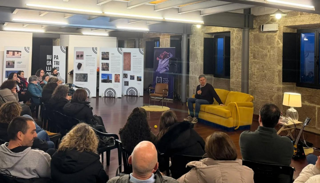 Imagen de archivo del Centro Cultural A Maía en una reunión anterior